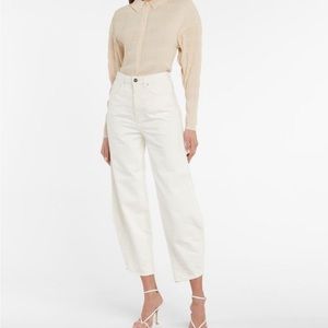 Levi white jeans cropped